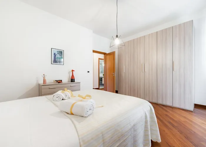 公寓 Guesthost - Roomy With Terrace & Parking 巴里